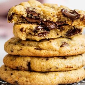 Alaska Loaf Company – 1 Dozen Frozen Chocolate Chip Cookies